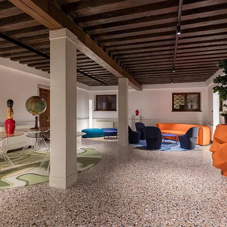 Apartment Palazzo Dei Fiori By Mate