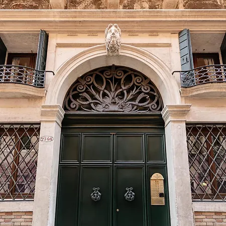Apartment Palazzo Dei Fiori By Mate *