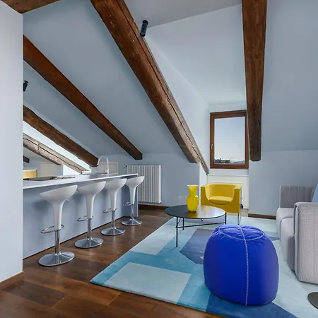 Palazzo Dei Fiori By Mate Apartment Venice