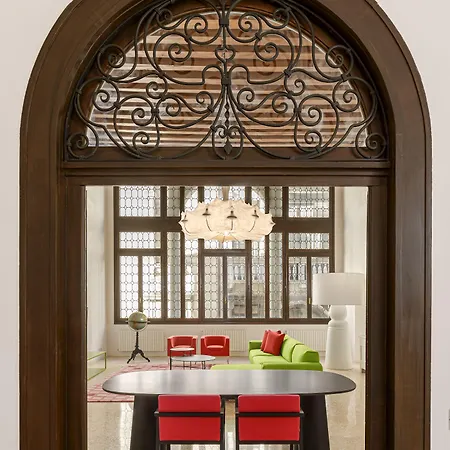 Palazzo Dei Fiori By Mate