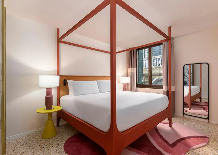 Palazzo Dei Fiori By Mate Venedik