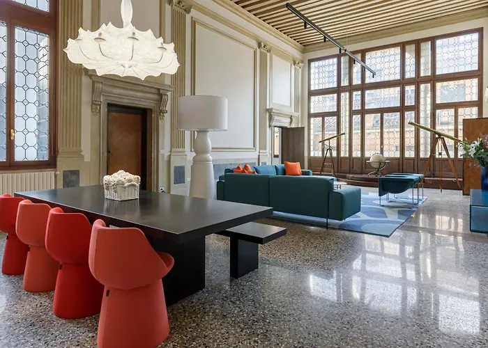 Palazzo Dei Fiori By Mate Daire *