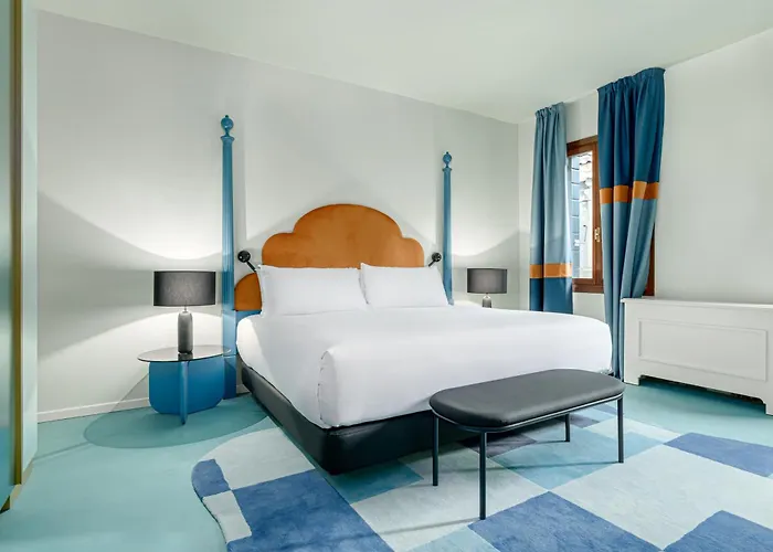 Palazzo Dei Fiori By Mate Daire