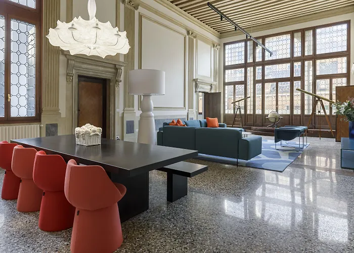 Palazzo Dei Fiori By Mate Daire *