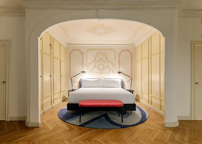 Palazzo Dei Fiori By Mate Daire *