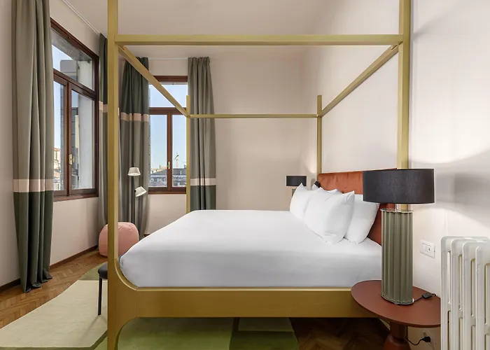 Palazzo Dei Fiori By Mate * Venedik