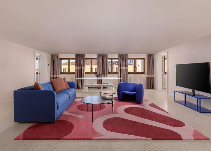 Daire Palazzo Dei Fiori By Mate Venedik