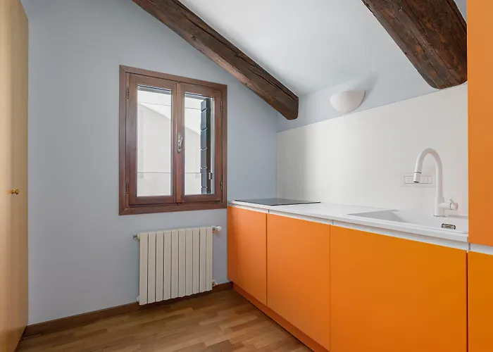 Palazzo Dei Fiori By Mate Venedik